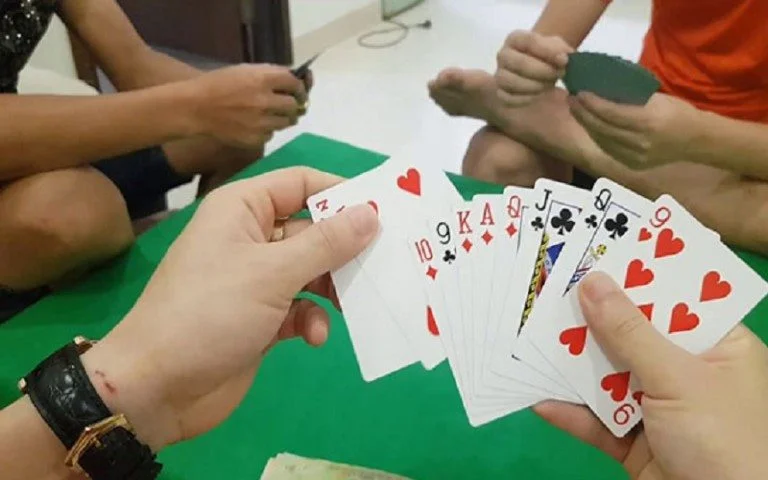 quan sat va phan tich doi thu